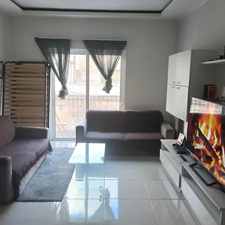 Girls Only Shared #4 * Gzira